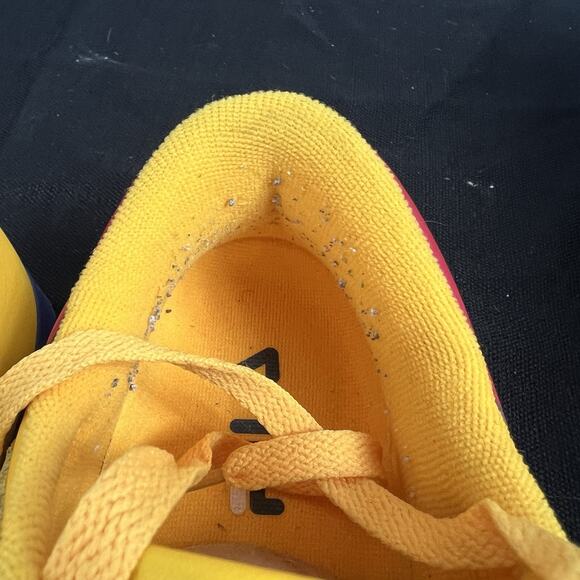 Men Shoes: Size 9.5 (FILA ORIGINAL FITNESS / 1FM00648-732) Yellow - Picture 6 of 8